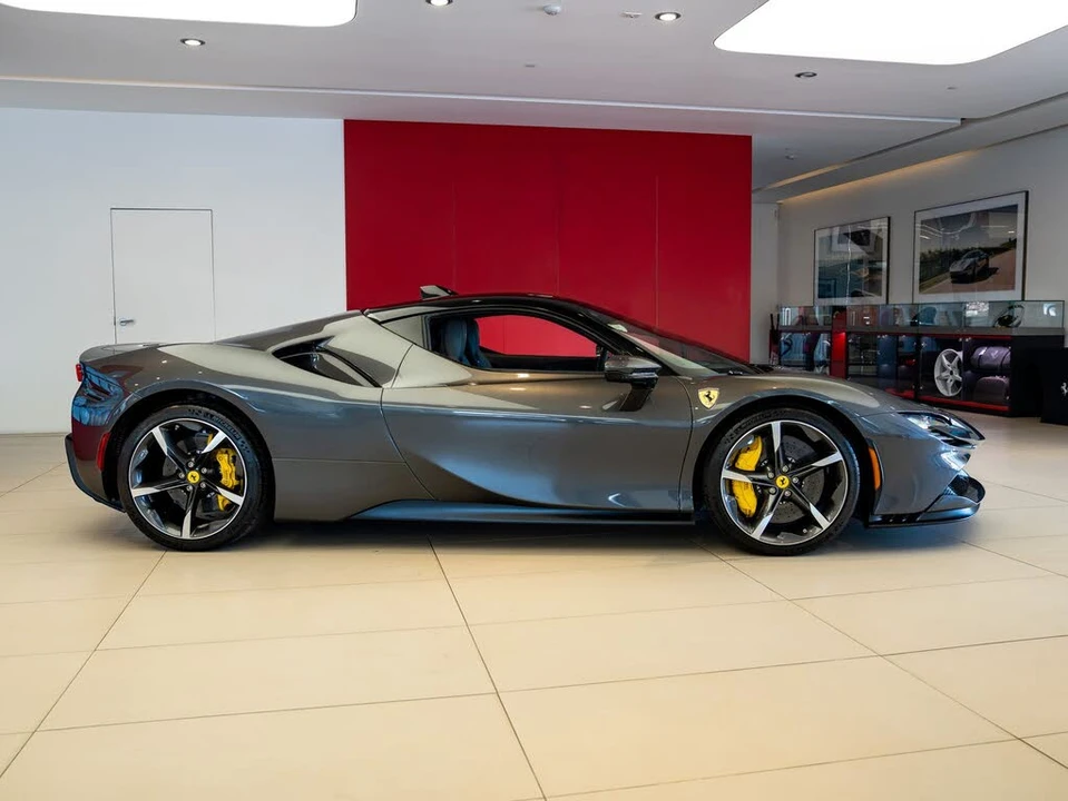 2023 Ferrari SF90 Stradale - Image 7 of 25