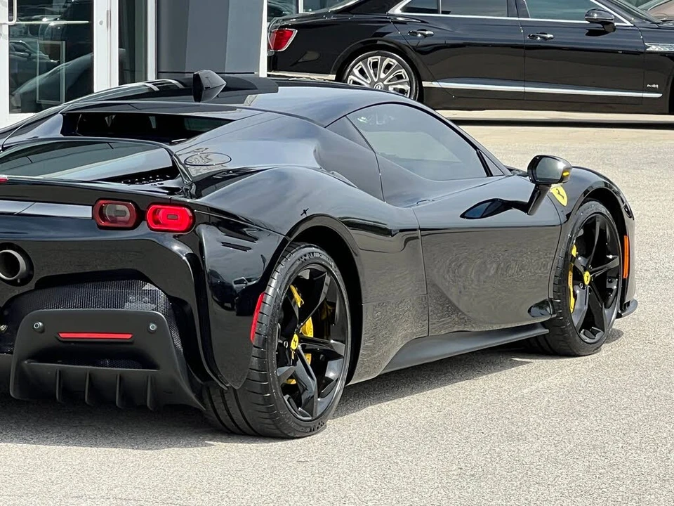 2023 Ferrari SF90 Stradale - Image 17 of 31