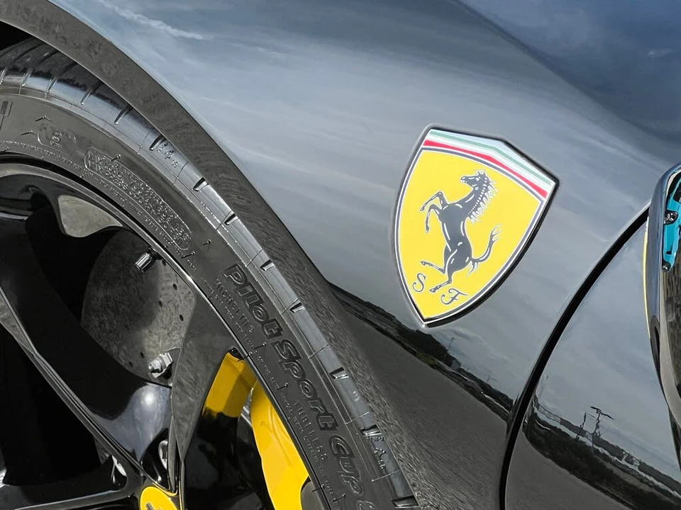 2023 Ferrari SF90 Stradale - Image 19 of 31