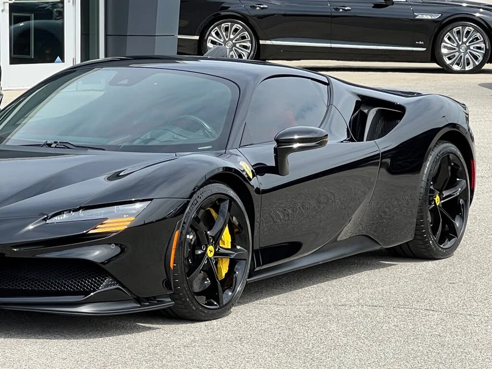 2023 Ferrari SF90 Stradale - Image 16 of 31