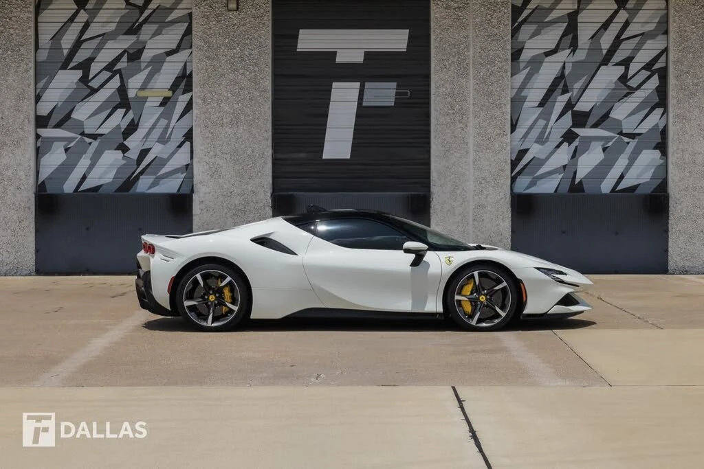 2023 Ferrari SF90 Stradale - Image 17 of 31