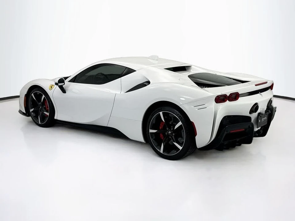 2023 Ferrari SF90 Stradale - Image 7 of 31