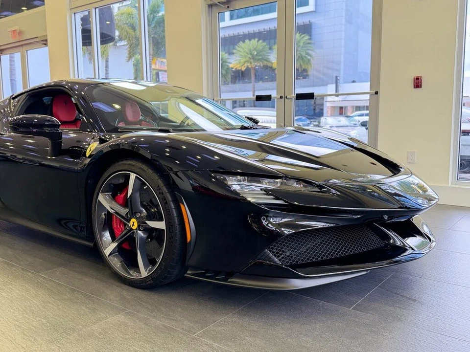 2023 Ferrari SF90 Stradale - Image 7 of 31