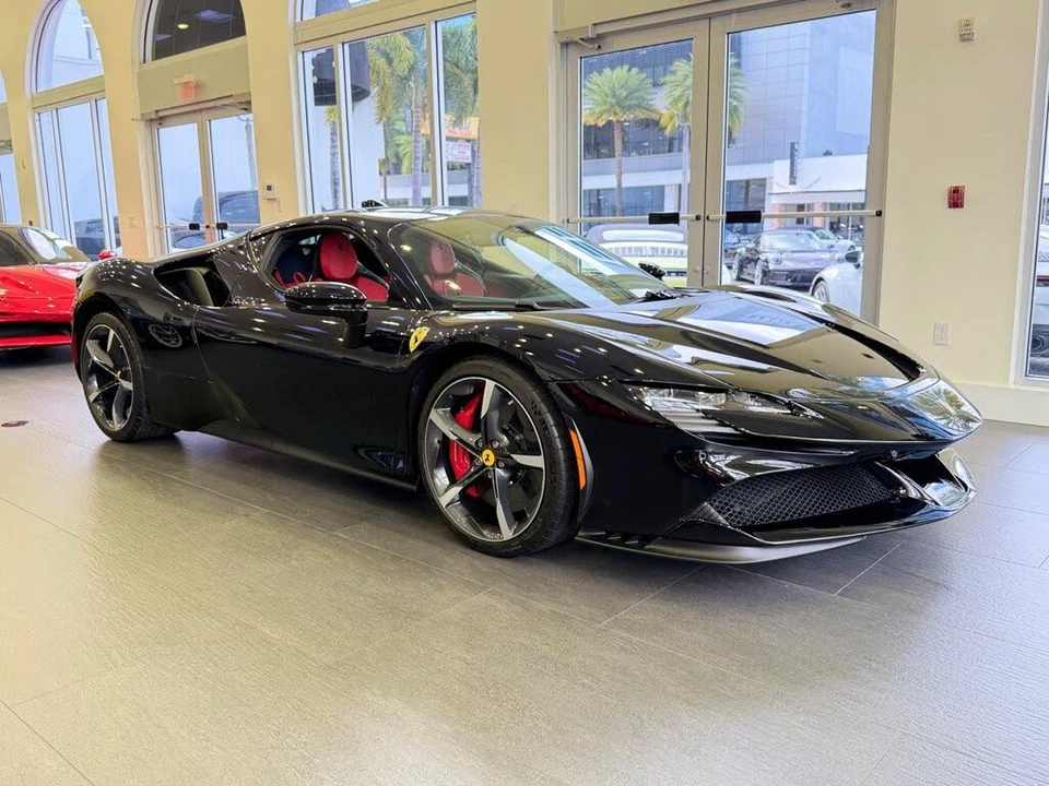 2023 Ferrari SF90 Stradale - Image 8 of 31