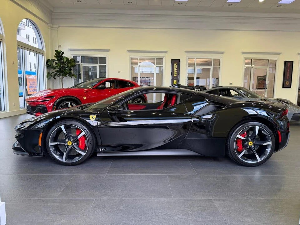 2023 Ferrari SF90 Stradale - Image 19 of 31