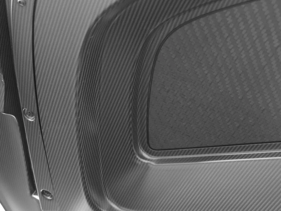 2023 Ferrari SF90 Stradale - Image 17 of 31