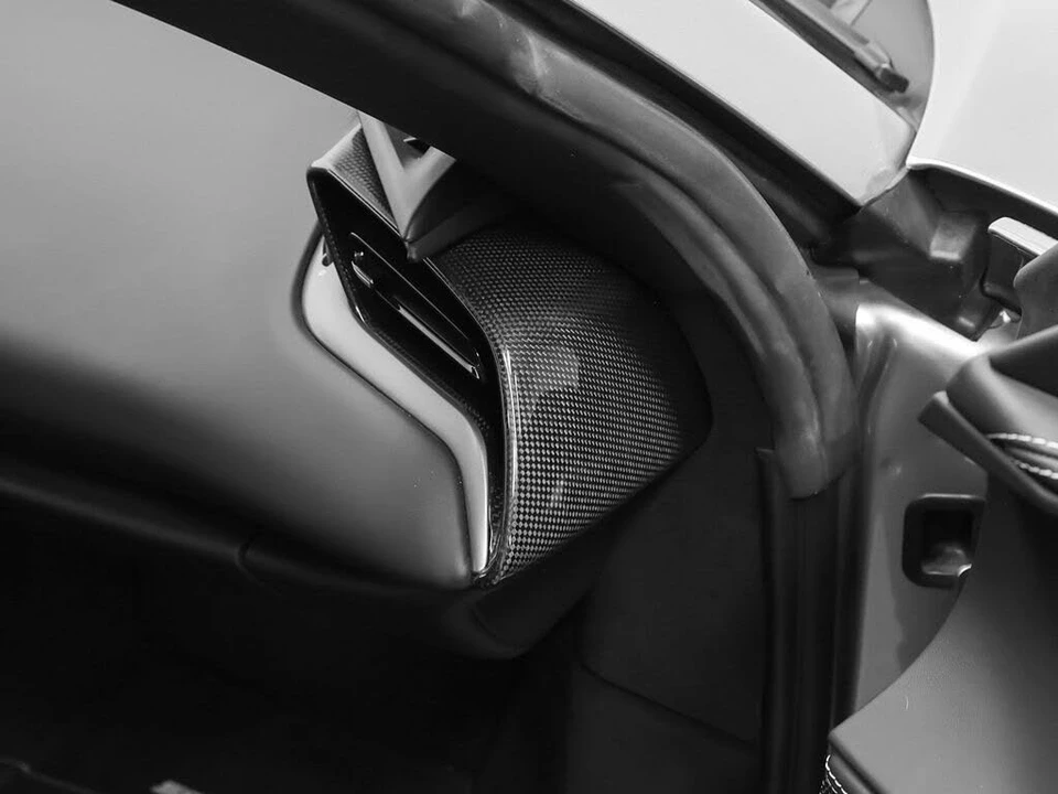 2023 Ferrari SF90 Stradale - Image 28 of 31