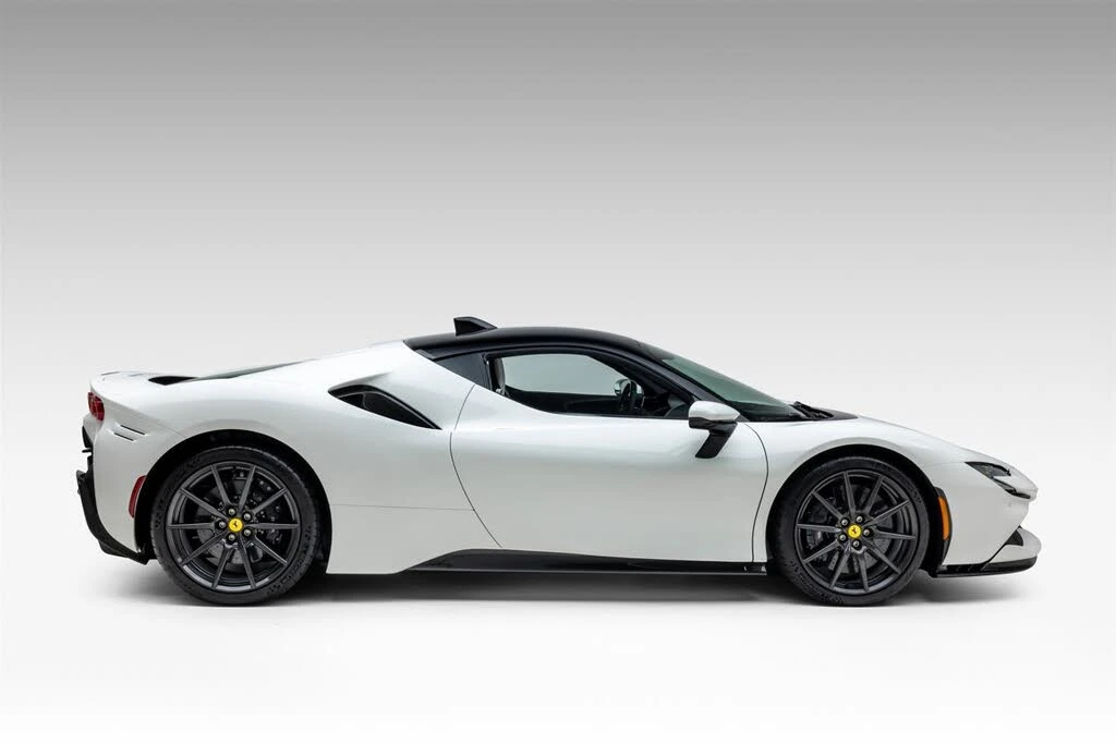 2023 Ferrari SF90 Stradale - Image 6 of 31