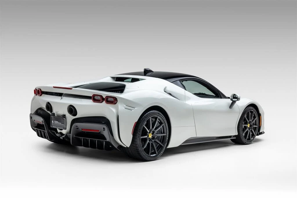 2023 Ferrari SF90 Stradale - Image 8 of 31