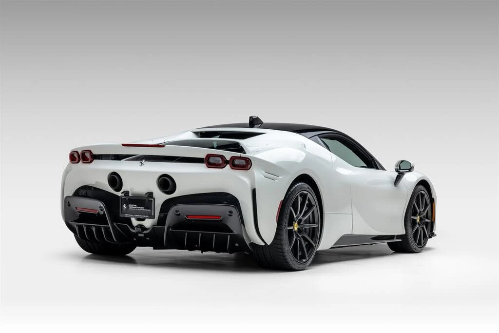 2023 Ferrari SF90 Stradale - Image 7 of 31