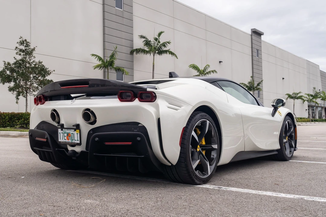2023 Ferrari SF90 Stradale - Image 8 of 31