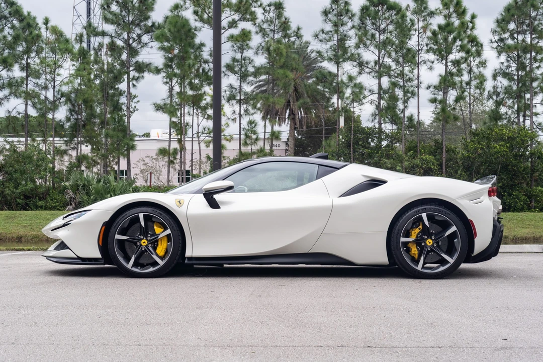 2023 Ferrari SF90 Stradale - Image 5 of 31