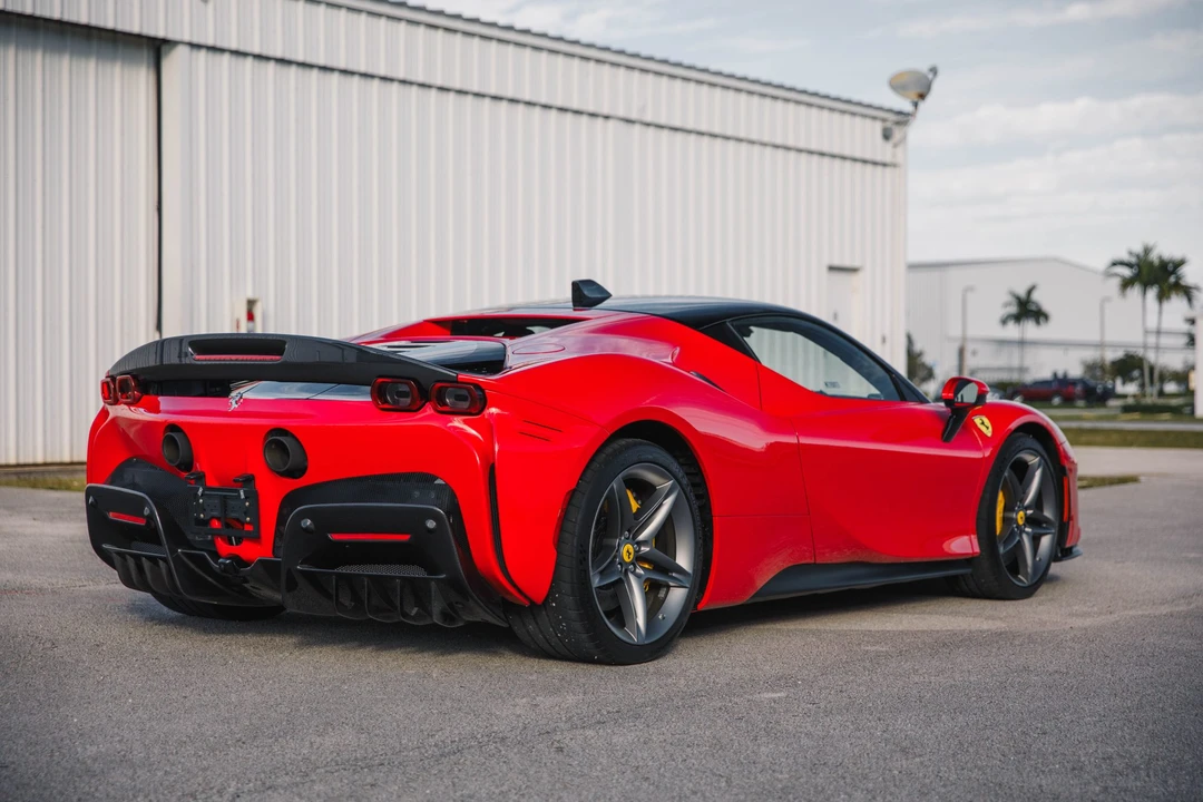 2023 Ferrari SF90 Stradale - Image 8 of 31