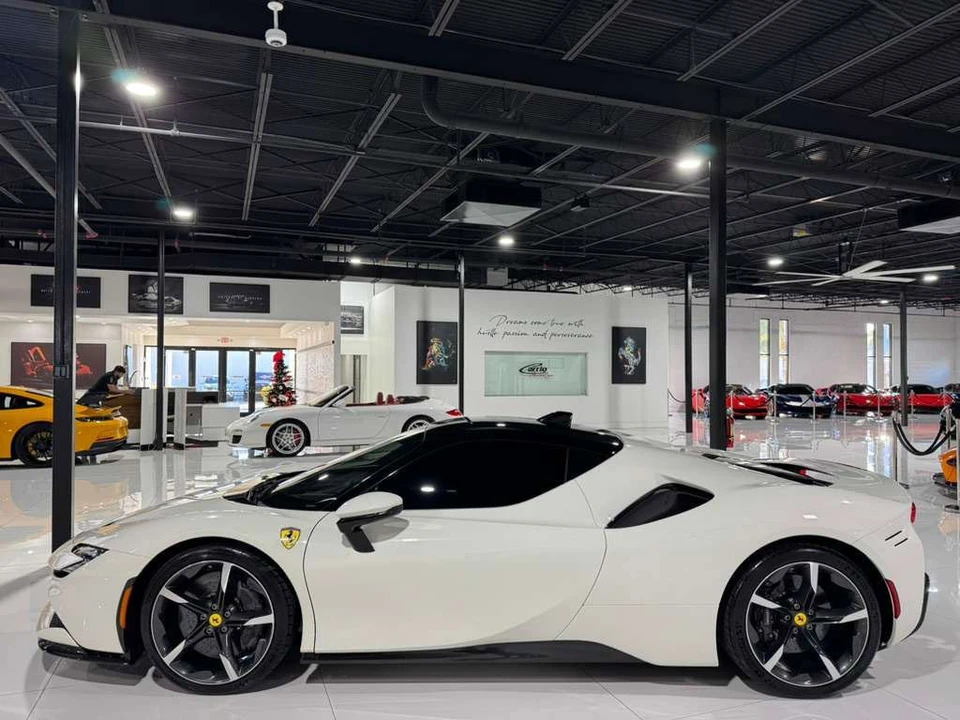 2023 Ferrari SF90 Stradale - Image 4 of 21