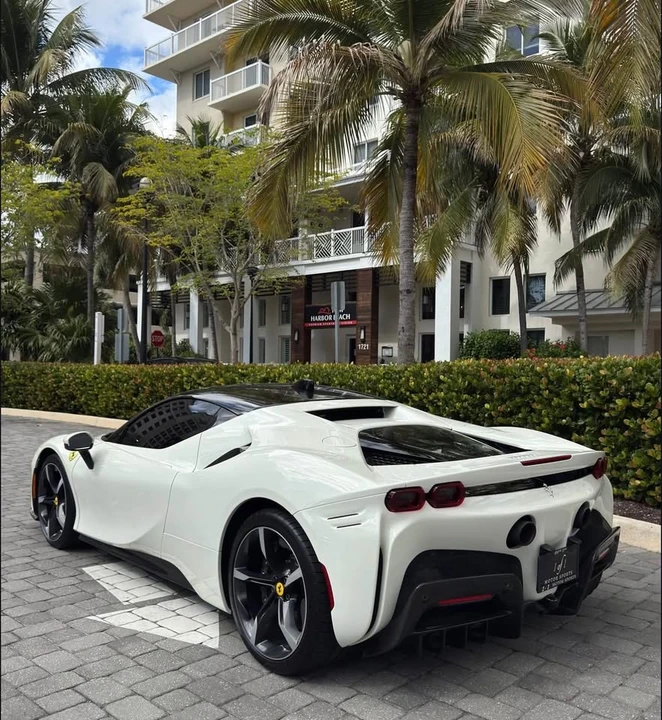 2023 Ferrari SF90 Stradale - Image 5 of 5