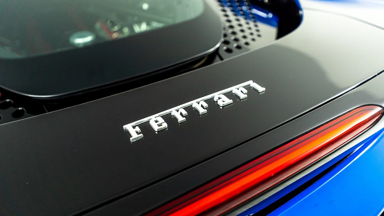 2023 Ferrari SF90 Stradale - Image 19 of 31
