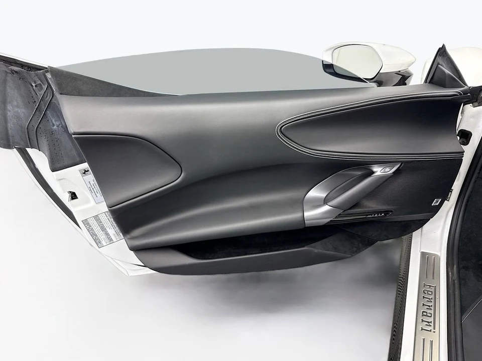 2023 Ferrari SF90 Stradale - Image 22 of 31