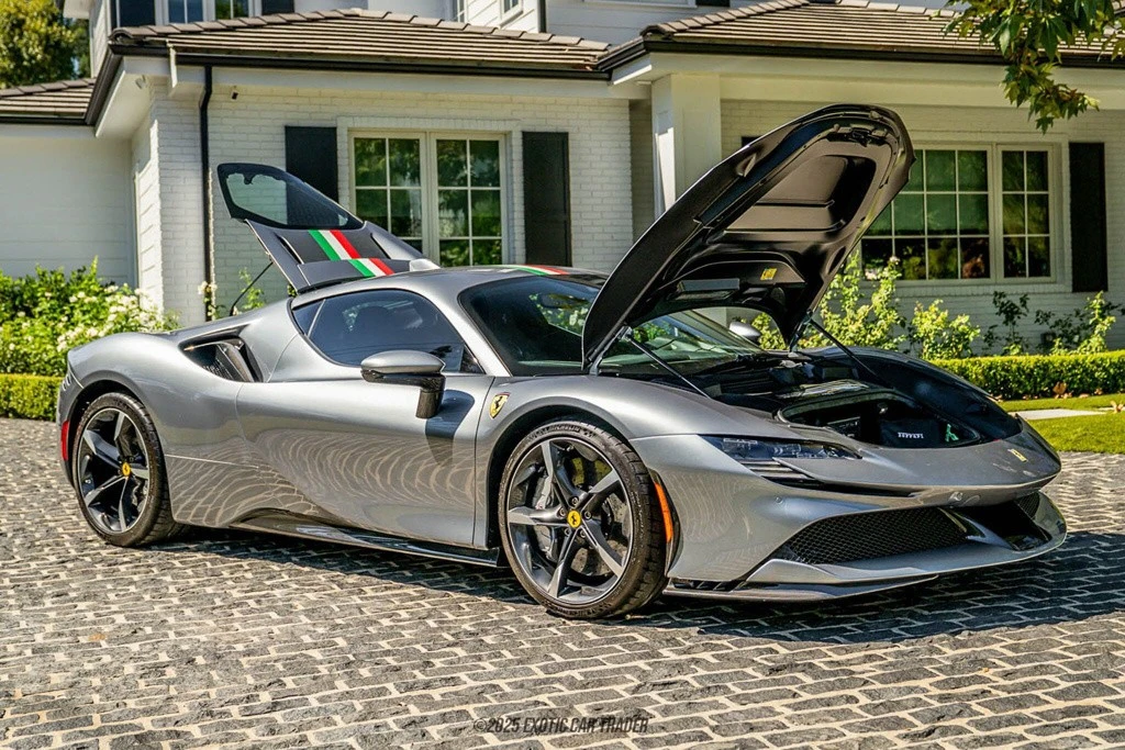 2023 Ferrari SF90 Stradale - Image 18 of 21