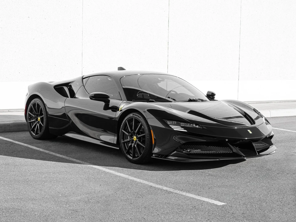 2023 Ferrari SF90 Stradale - Image 8 of 31