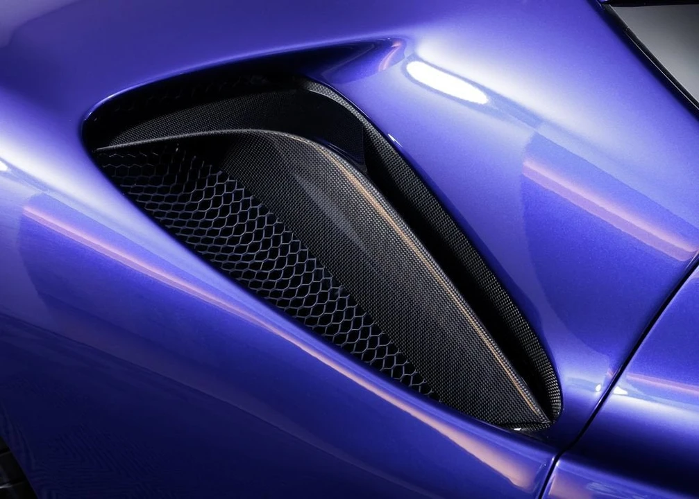 2023 Ferrari SF90 Stradale - Image 29 of 31