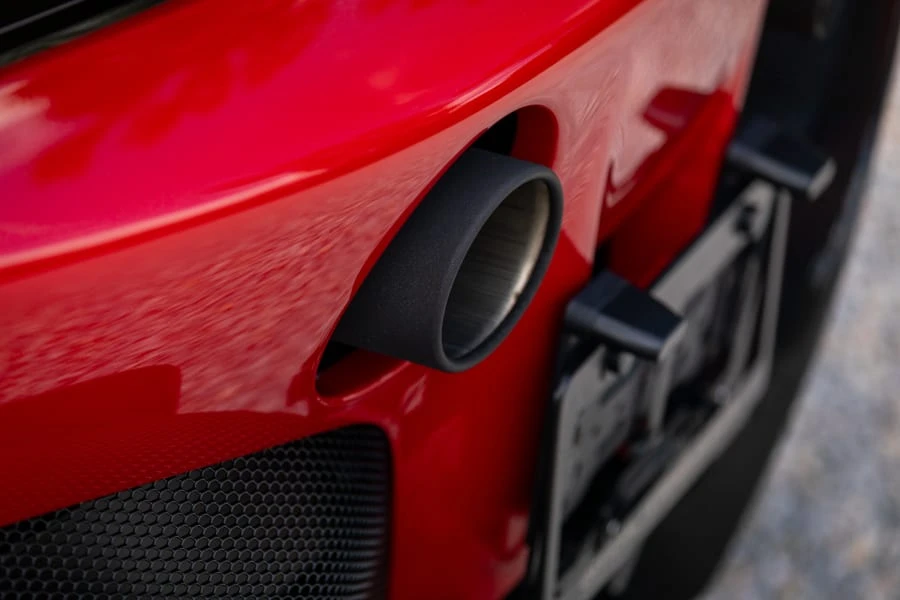 2023 Ferrari SF90 Stradale - Image 27 of 31