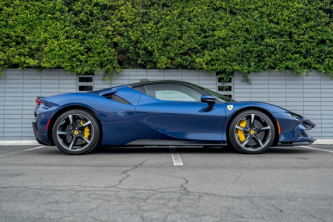 2023 Ferrari SF90 Stradale - Image 8 of 12