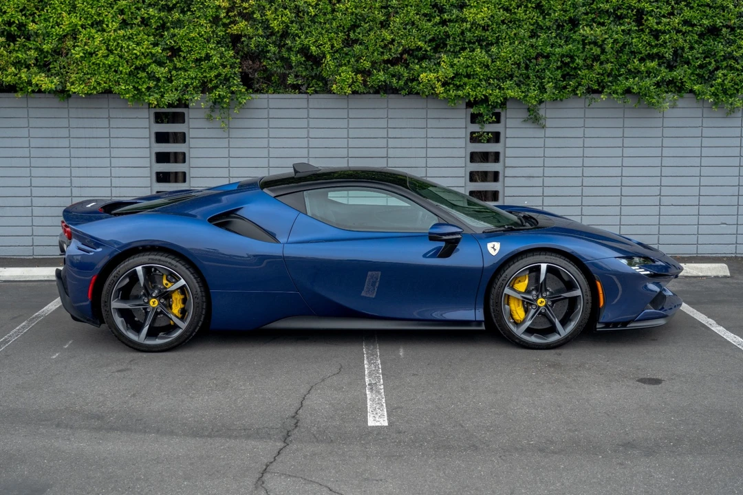 2023 Ferrari SF90 Stradale - Image 7 of 12
