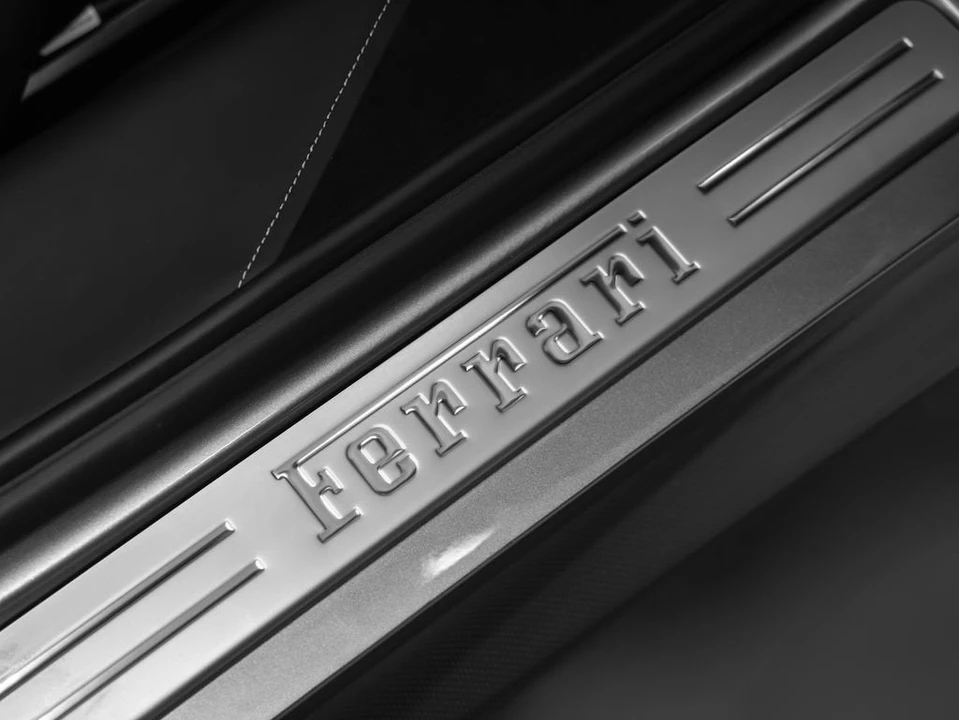2023 Ferrari SF90 Stradale - Image 19 of 31