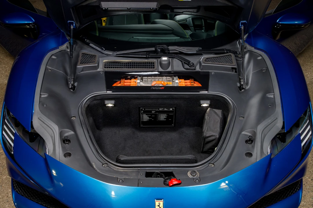 2023 Ferrari SF90 Spider - Image 27 of 29