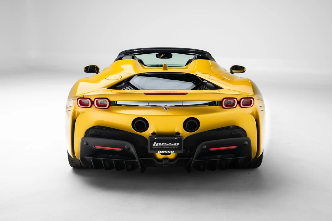 2023 Ferrari SF90 Spider - Image 7 of 31