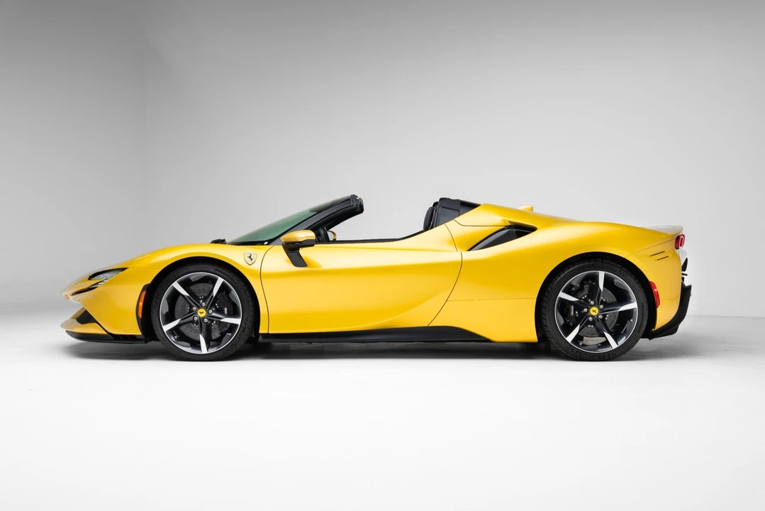 2023 Ferrari SF90 Spider - Image 9 of 31