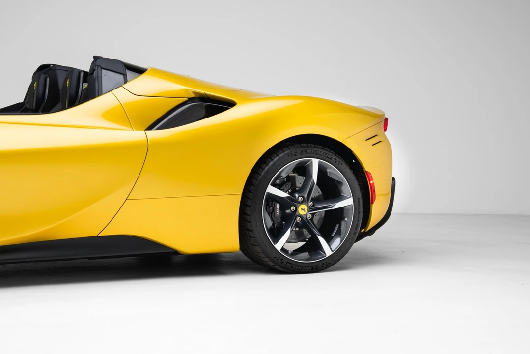 2023 Ferrari SF90 Spider - Image 12 of 31