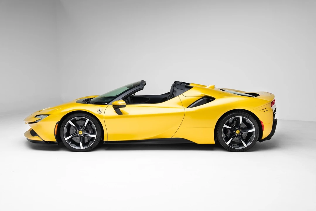 2023 Ferrari SF90 Spider - Image 10 of 31