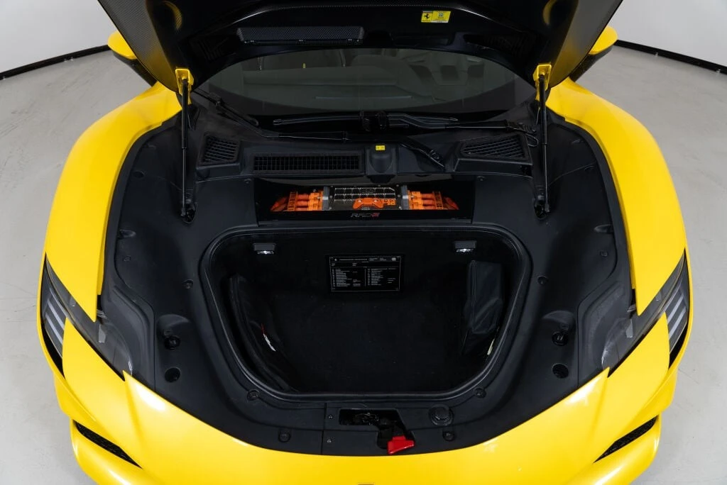 2023 Ferrari SF90 Spider - Image 29 of 31
