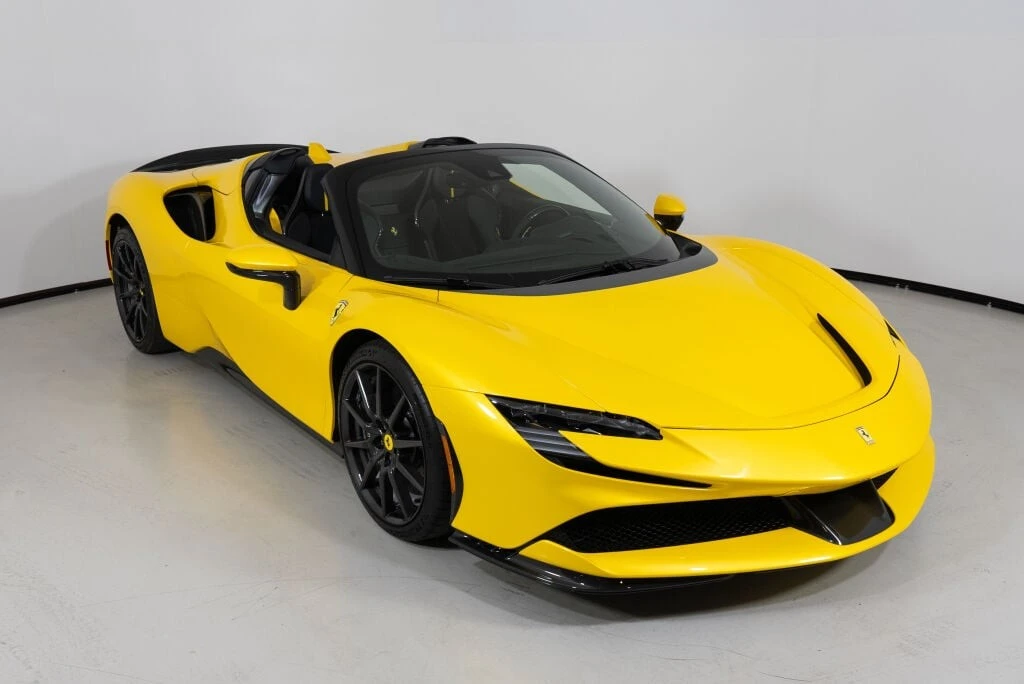 2023 Ferrari SF90 Spider - Image 16 of 31
