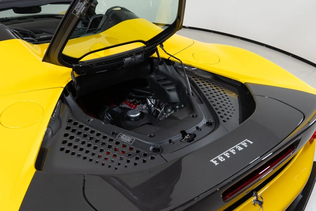 2023 Ferrari SF90 Spider - Image 26 of 31