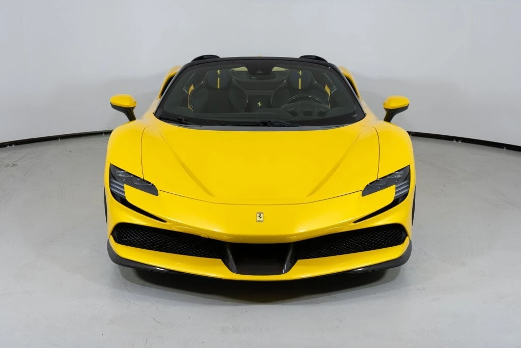 2023 Ferrari SF90 Spider - Image 18 of 31