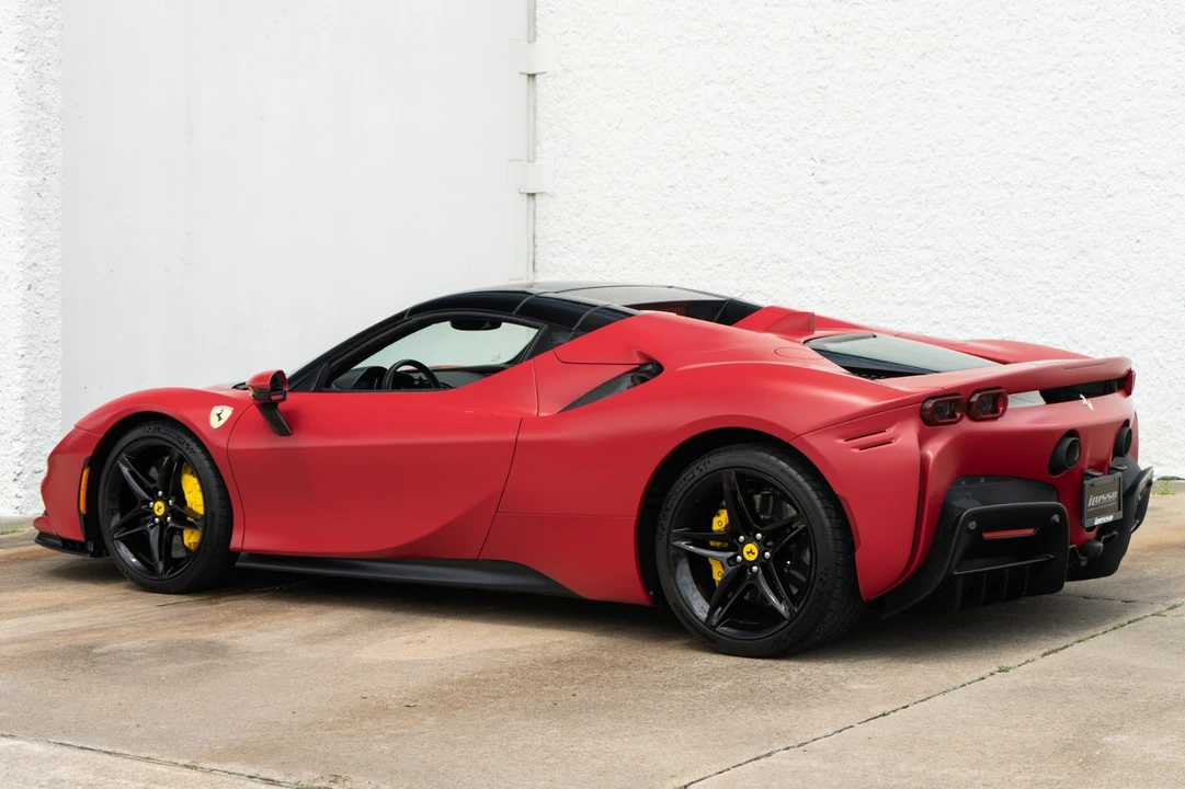 2023 Ferrari SF90 Spider - Image 14 of 31