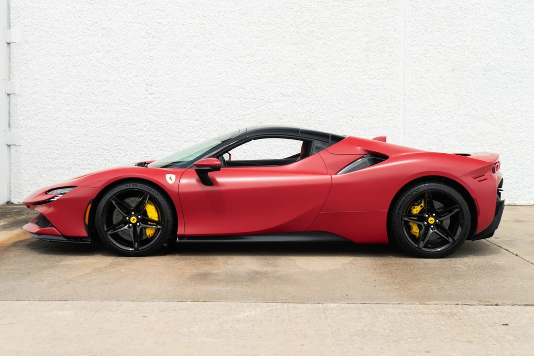 2023 Ferrari SF90 Spider - Image 13 of 31