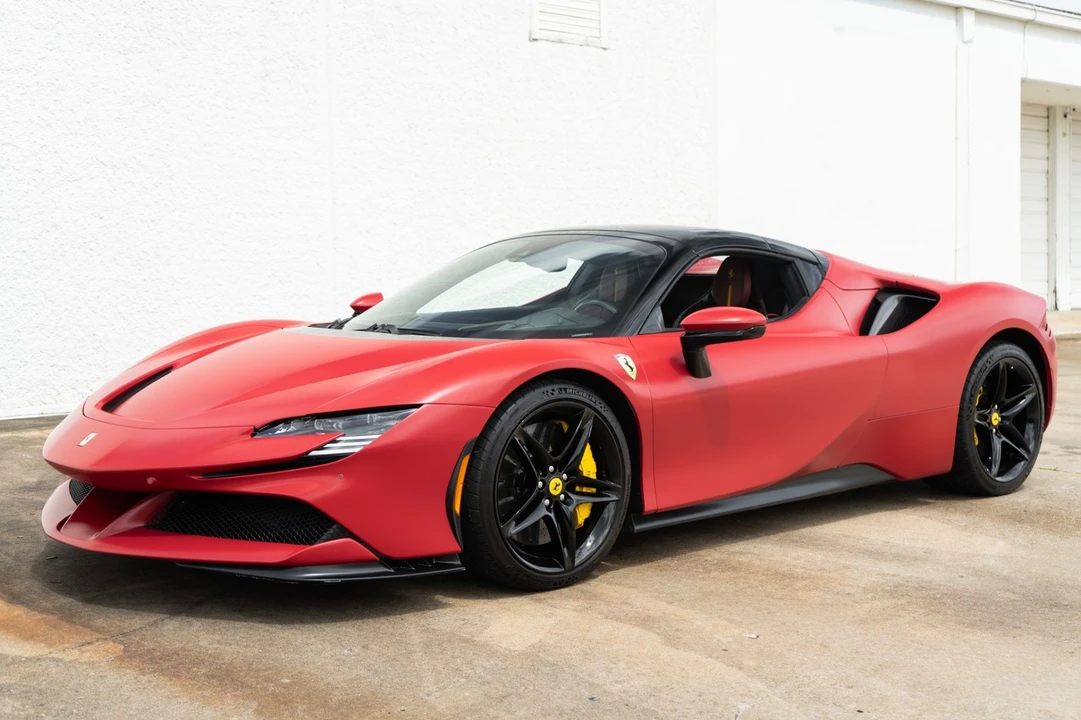 2023 Ferrari SF90 Spider - Image 15 of 31