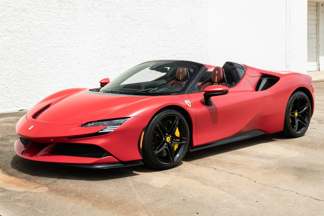 2023 Ferrari SF90 Spider - Image 7 of 31