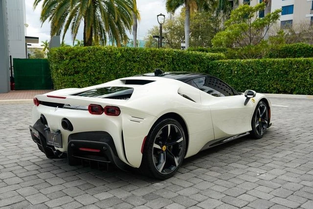 2023 Ferrari - Image 27 of 31