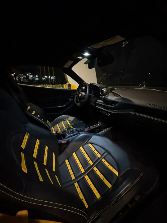 2023 Ferrari F8 Spider - Image 6 of 7