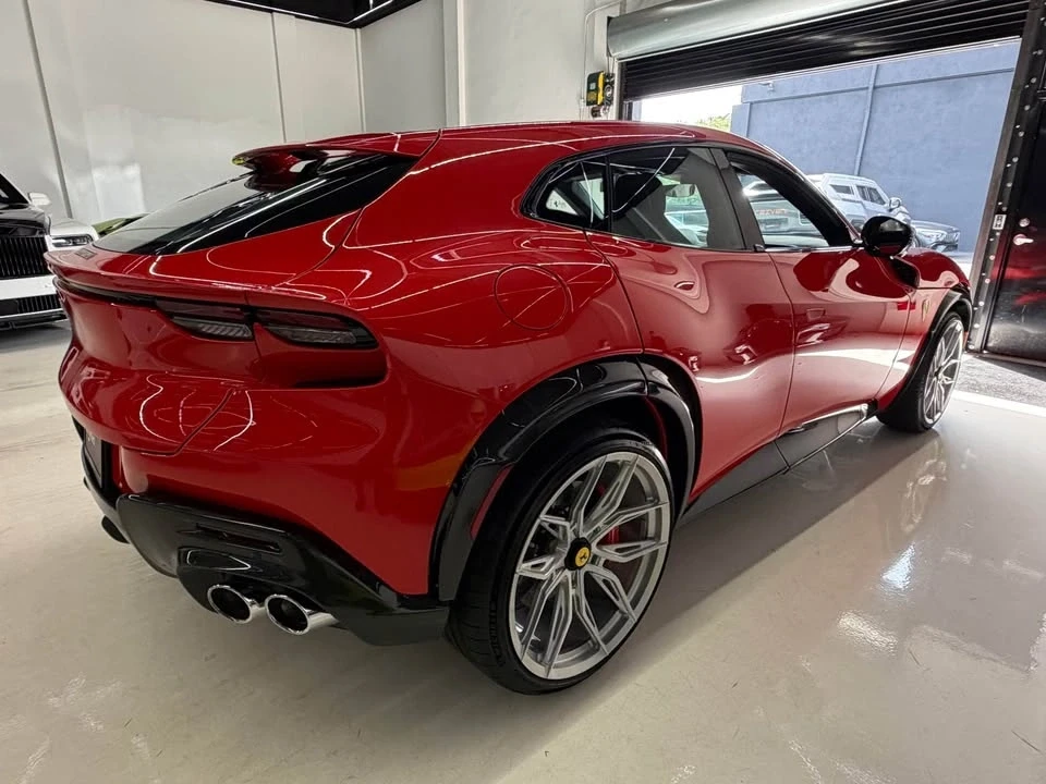 2023 Ferrari Purosangue - Image 8 of 17