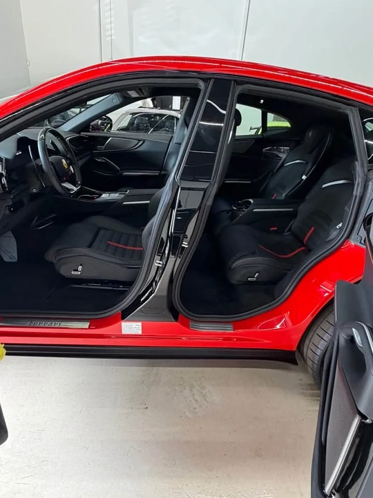 2023 Ferrari Purosangue - Image 17 of 17