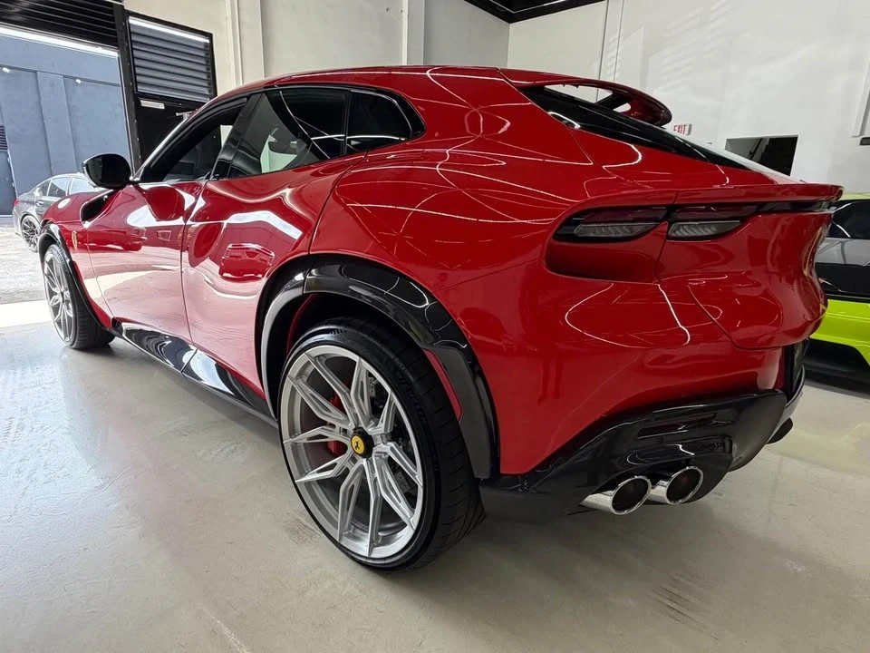 2023 Ferrari Purosangue - Image 9 of 17
