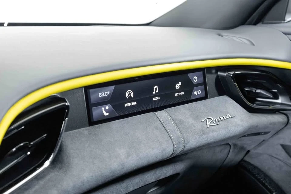 2023 Ferrari Roma - Image 17 of 19