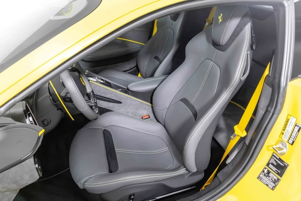 2023 Ferrari Roma - Image 11 of 19