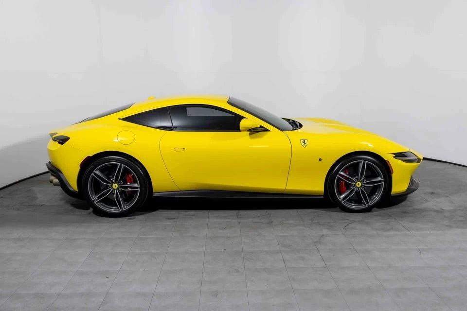 2023 Ferrari Roma - Image 2 of 19
