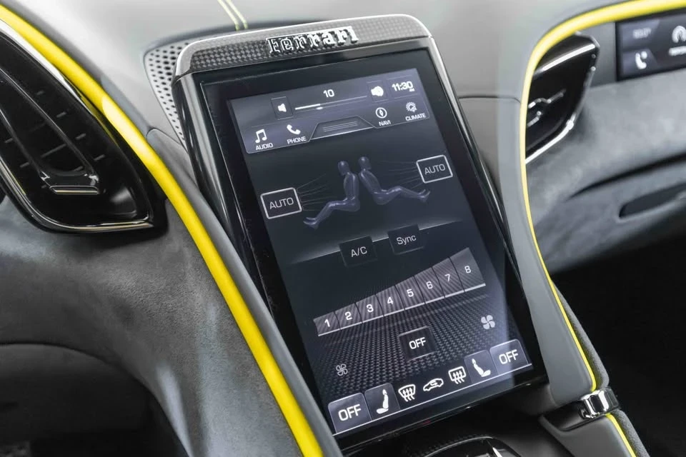 2023 Ferrari Roma - Image 13 of 19